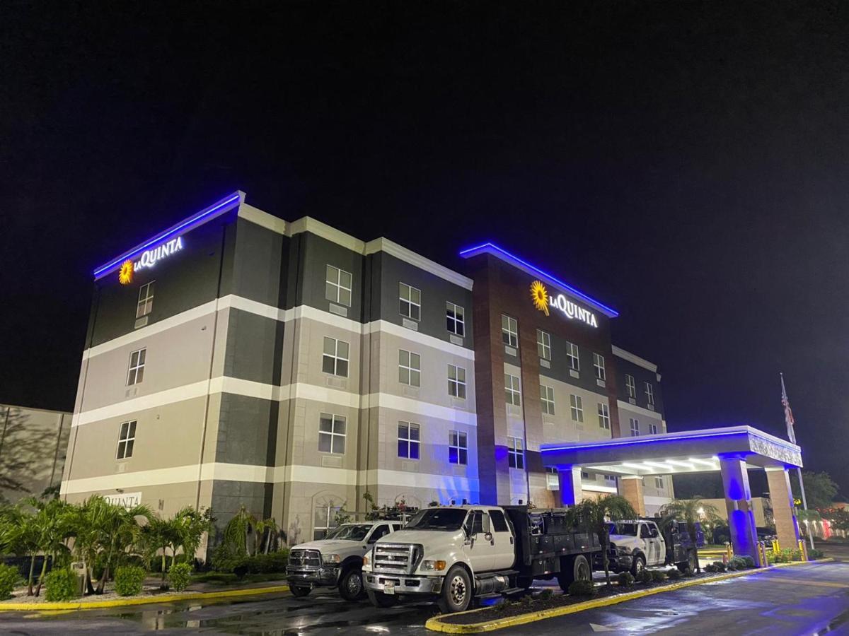 La Quinta By Wyndham Tampa Central Екстериор снимка