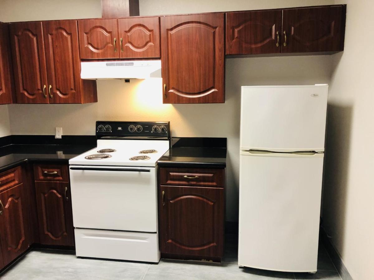 La Quinta By Wyndham Tampa Central Екстериор снимка