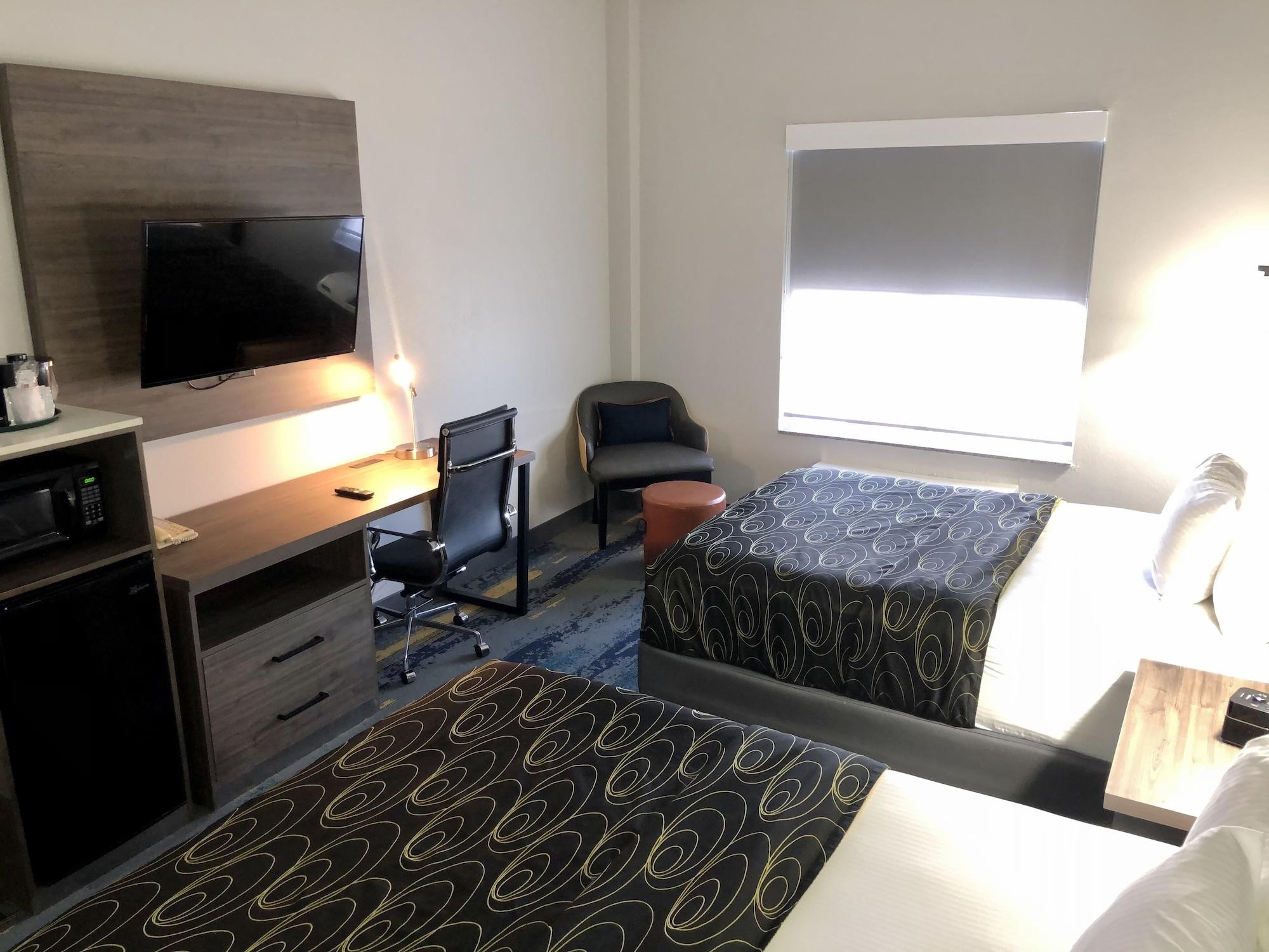 La Quinta By Wyndham Tampa Central Екстериор снимка
