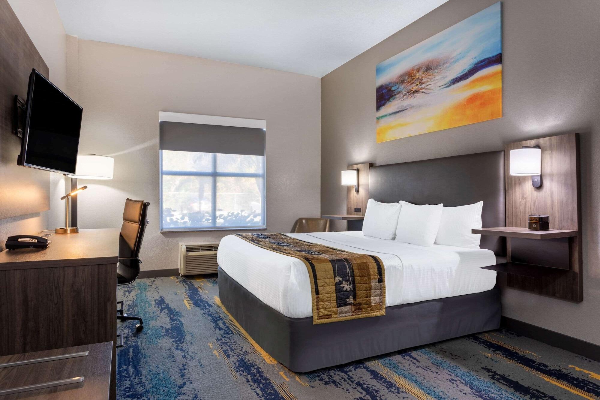 La Quinta By Wyndham Tampa Central Екстериор снимка