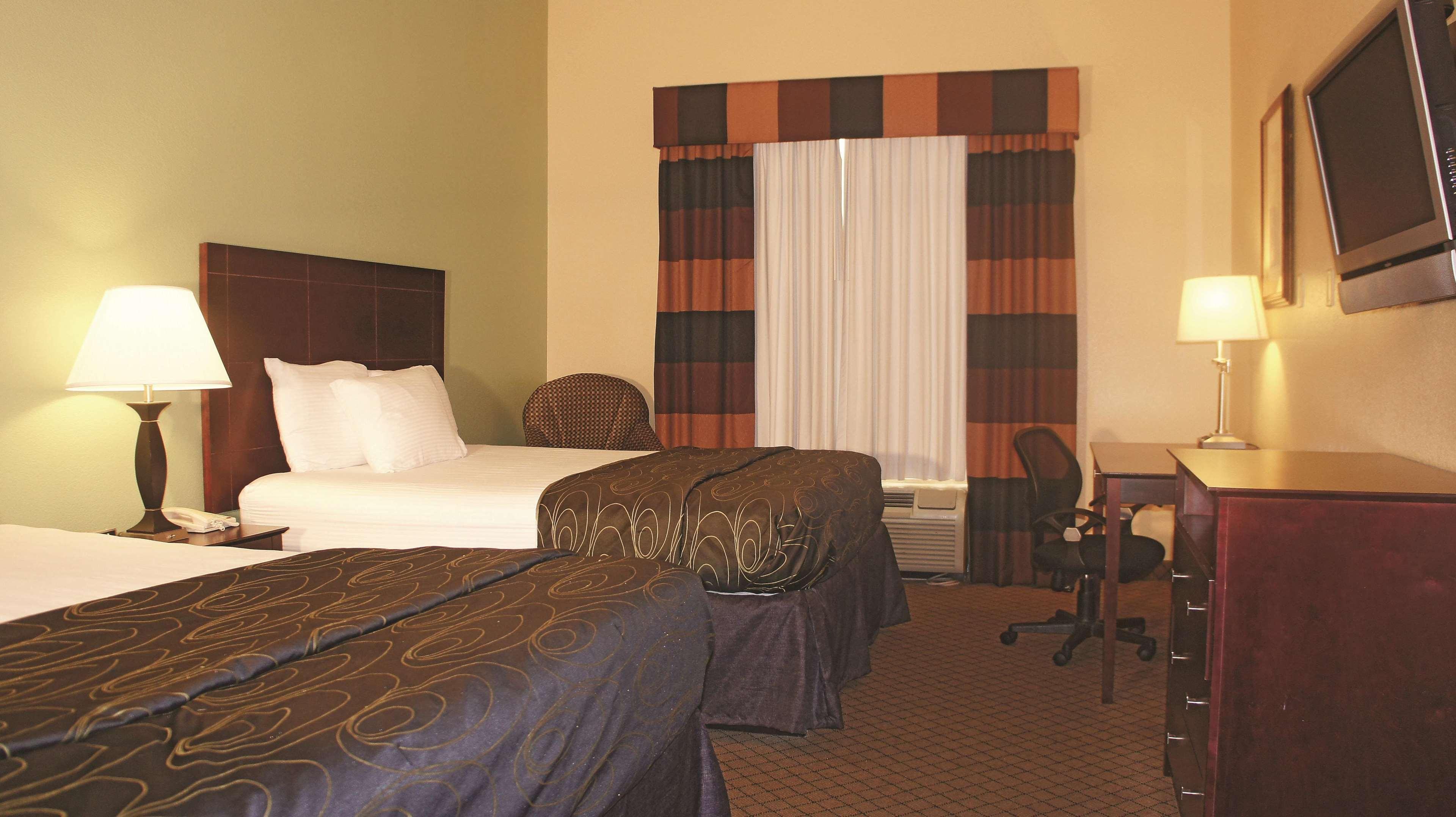 La Quinta By Wyndham Tampa Central Екстериор снимка