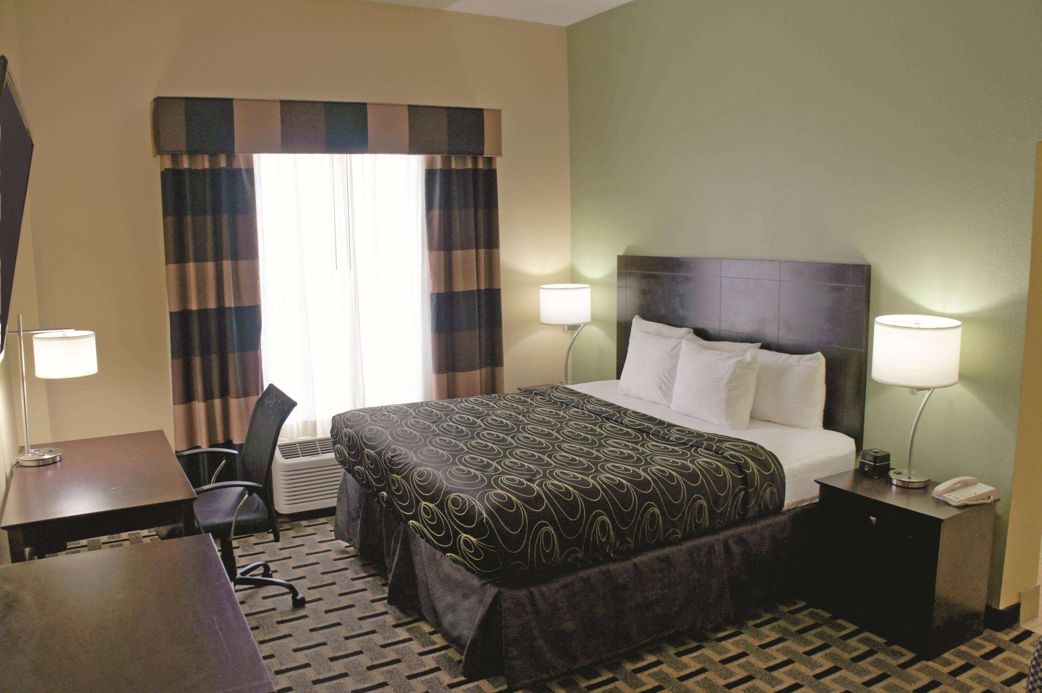 La Quinta By Wyndham Tampa Central Екстериор снимка