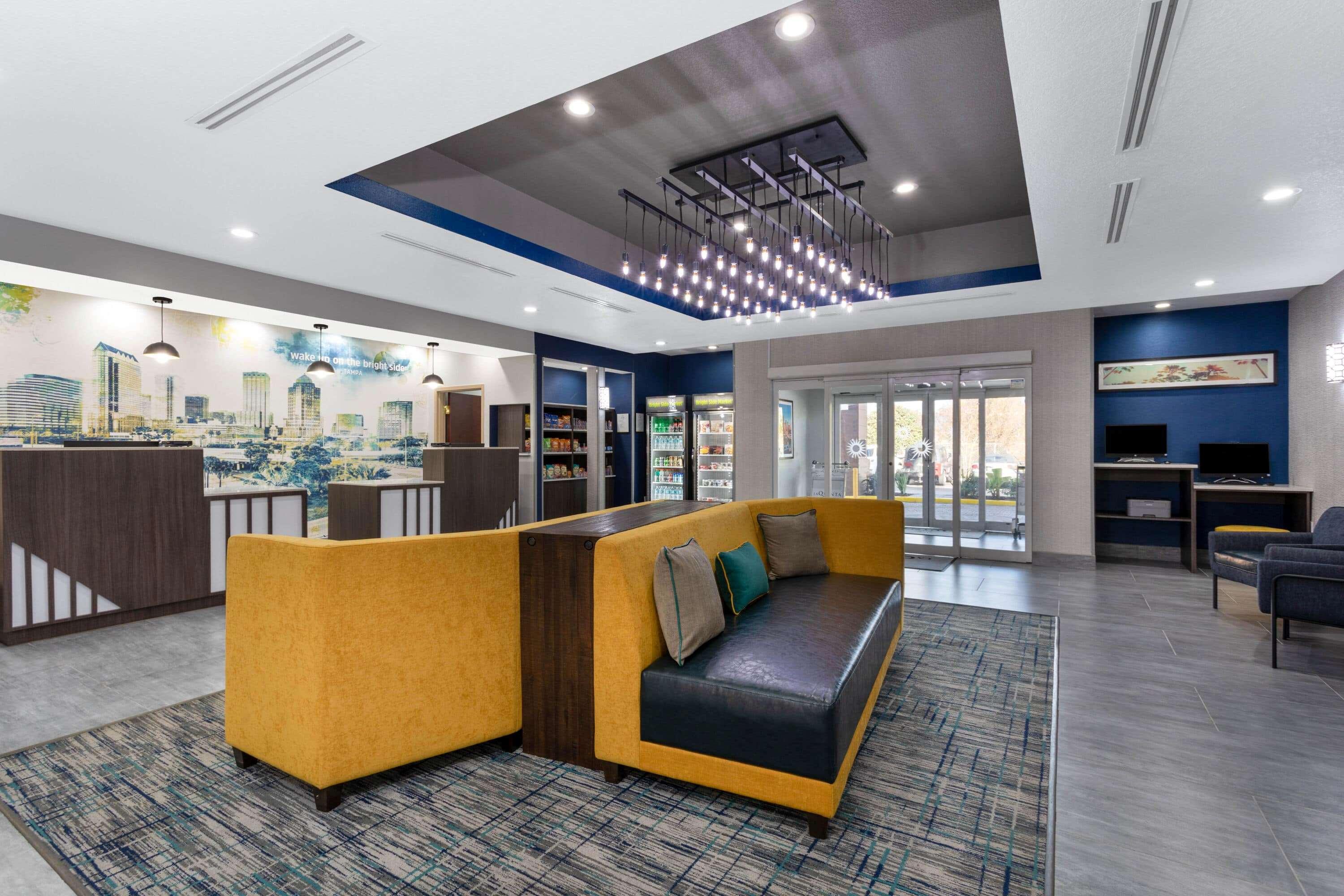 La Quinta By Wyndham Tampa Central Екстериор снимка