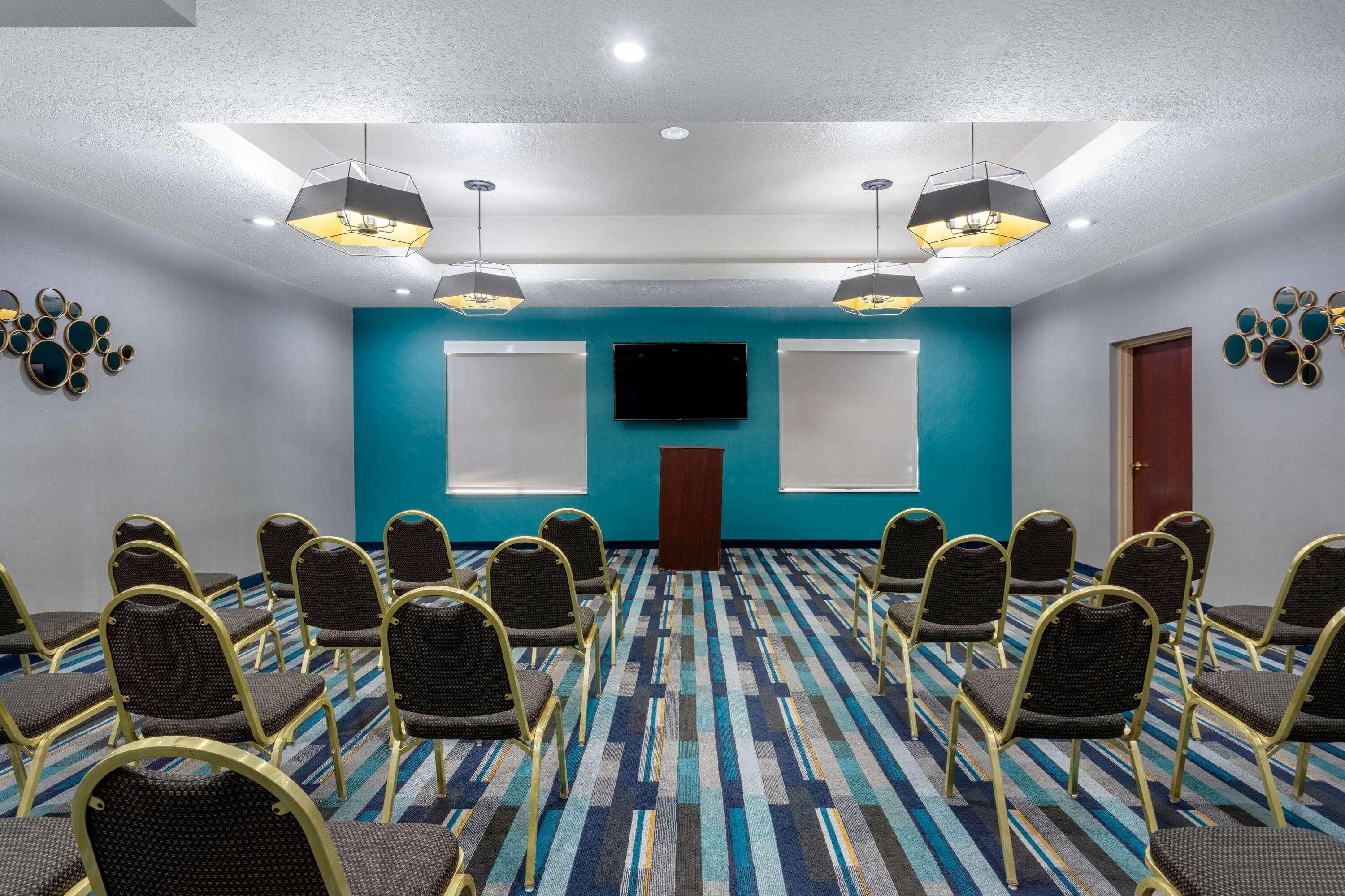 La Quinta By Wyndham Tampa Central Екстериор снимка